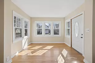 39 McKinley Pl N, Saint Cloud, MN 56303 - Photo 2