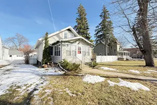 206 N 9th St, Montevideo, MN 56265 - Photo 2