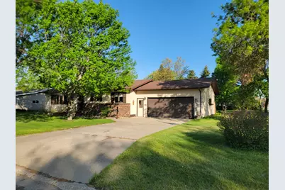 612 5th Avenue SW, Perham, MN 56573 - Photo 2