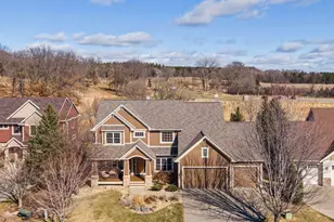 1681 Deephaven Dr, Woodbury, MN 55129 - Photo 2