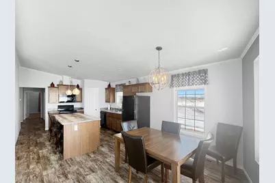 7 Robbins Drive, Tracy, MN 56175 - Photo 6