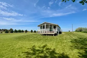 7 Robbins Dr, Tracy, MN 56175 - Photo 1