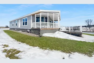 7 Robbins Drive, Tracy, MN 56175 - Photo 2