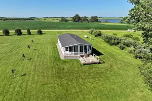 7 Robbins Dr, Tracy, MN 56175 - Photo 1