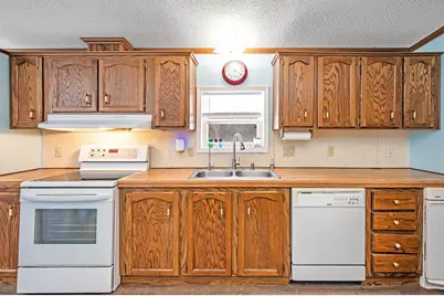 1734 40th Street, Ceylon, MN 56121 - Photo 6