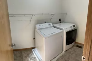 1027 Petra Ct SW, Pine Island, MN 55963 - Photo 8