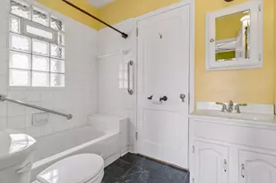 2146 W James Ave, Saint Paul, MN 55105 - Photo 14