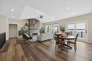 6824 W Shadow Lake Dr, Lino Lakes, MN 55014 - Photo 8