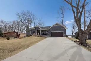 6824 W Shadow Lake Dr, Lino Lakes, MN 55014 - Photo 6