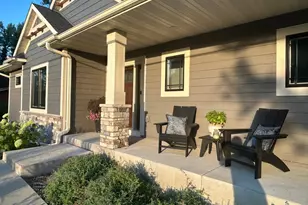 6824 W Shadow Lake Dr, Lino Lakes, MN 55014 - Photo 2