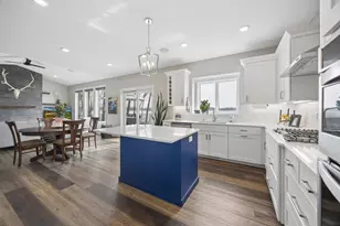 6824 W Shadow Lake Dr, Lino Lakes, MN 55014 - Photo 14