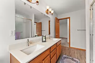 3515 Cherry Ln, Woodbury, MN 55129 - Photo 14