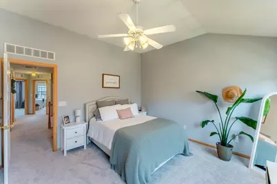 1586 Woodlynn Avenue #2, Maplewood, MN 55109 - Photo 8