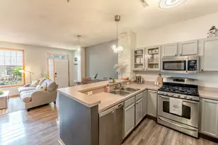 1586 Woodlynn Ave, Maplewood, MN 55109 - Photo 4