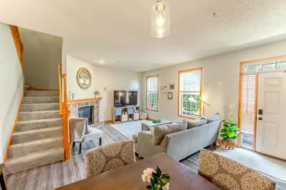 1586 Woodlynn Avenue #2, Maplewood, MN 55109 - Photo 2