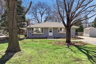 1988 Eldridge Ave W, Roseville, MN 55113 - Photo 2