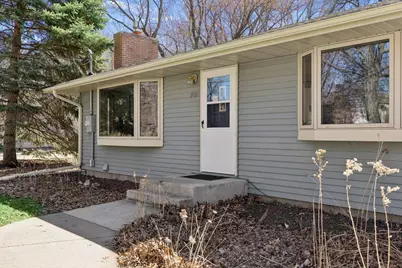 1988 Eldridge Avenue W, Roseville, MN 55113 - Photo 4