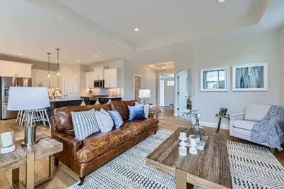 5788 Upper 179th Street W, Lakeville, MN 55044 - Photo 4