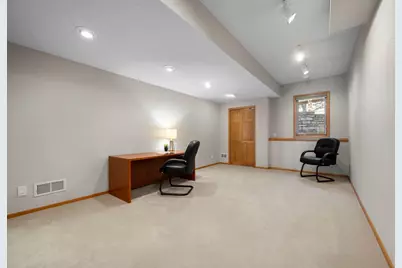 8325 Ox Yoke Circle, Maple Plain, MN 55359 - Photo 54