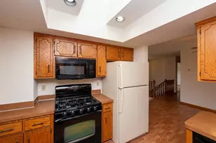 3080 Greenbrier St, Little Canada, MN 55117 - Photo 10