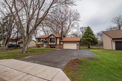 3080 Greenbrier Street, Little Canada, MN 55117 - Photo 2