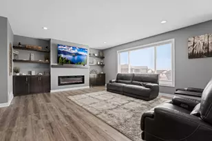 855 Towne Dr NE, Byron, MN 55920 - Photo 8