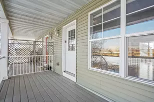 2880 Clover Ridge Dr, Chaska, MN 55318 - Photo 4