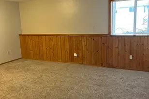 833 S Walnut St, Belle Plaine, MN 56011 - Photo 16
