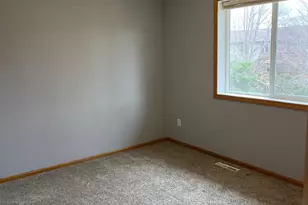 833 S Walnut St, Belle Plaine, MN 56011 - Photo 10