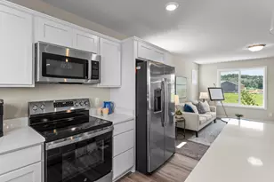 2017 Aster Ln, Mankato, MN 56001 - Photo 16