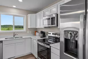 2017 Aster Ln, Mankato, MN 56001 - Photo 14