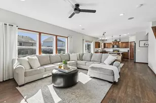 21421 Hytrail Cir, Lakeville, MN 55044 - Photo 10