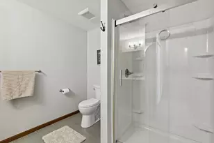 21421 Hytrail Cir, Lakeville, MN 55044 - Photo 40