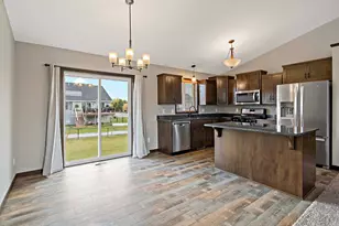 7713 Lambert Cir NE, Otsego, MN 55301 - Photo 4