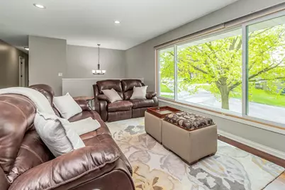2220 Bossard Drive, Roseville, MN 55113 - Photo 6