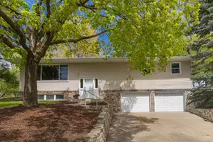 2220 Bossard Dr, Roseville, MN 55113 - Photo 1