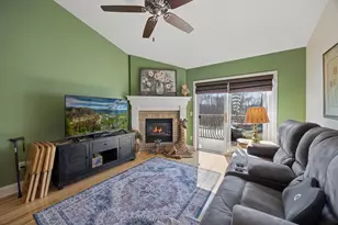 678 86th Ln NW, Coon Rapids, MN 55433 - Photo 2