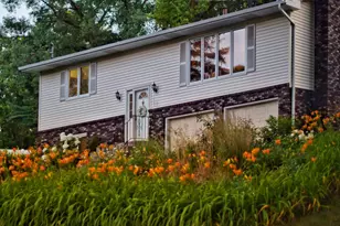 2615 Flandrau Street N, Maplewood, MN 55109 - Photo 2