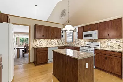 11204 Virginia Road, Bloomington, MN 55438 - Photo 2