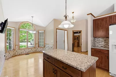 11204 Virginia Road, Bloomington, MN 55438 - Photo 4