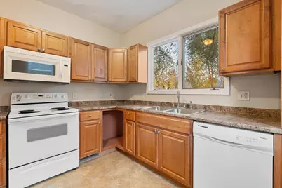 1008 3rd Avenue NW, Austin, MN 55912 - Photo 14