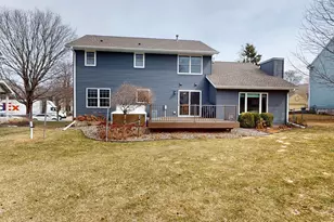 2413 Wilshire Ln NE, Rochester, MN 55906 - Photo 6