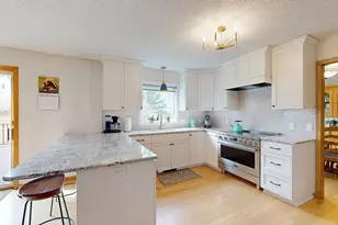 2413 Wilshire Ln NE, Rochester, MN 55906 - Photo 4