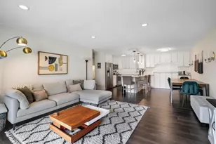 10511 Cedar Lake Rd, Minnetonka, MN 55305 - Photo 10