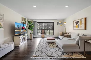 10511 Cedar Lake Rd, Minnetonka, MN 55305 - Photo 14