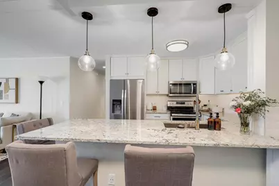 10511 Cedar Lake Road #212, Minnetonka, MN 55305 - Photo 6