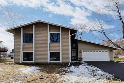10105 32nd Avenue N, Plymouth, MN 55441 - Photo 2