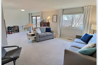 10105 32nd Avenue N, Plymouth, MN 55441 - Photo 6