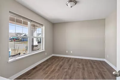 18099 Heirloom Court, Lakeville, MN 55044 - Photo 4