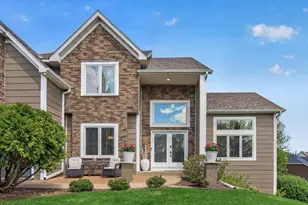 19660 Ireland Way, Lakeville, MN 55044 - Photo 2